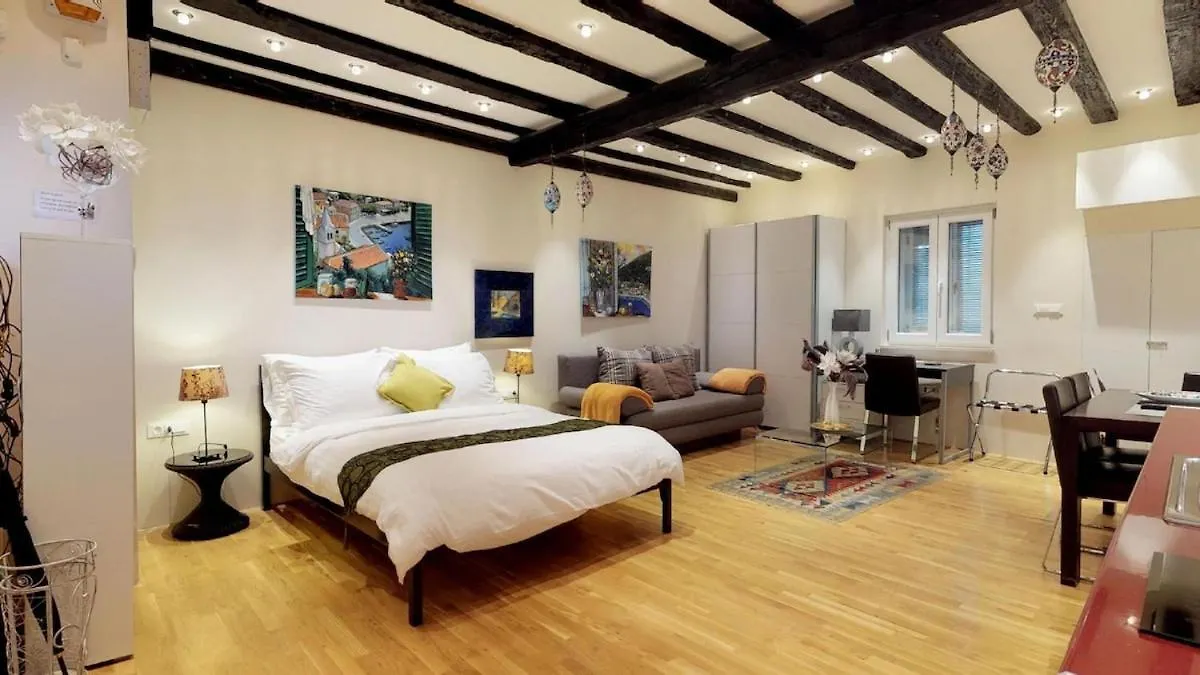 Diocletian Studio Apartments Сплит 0*,  Хорватия